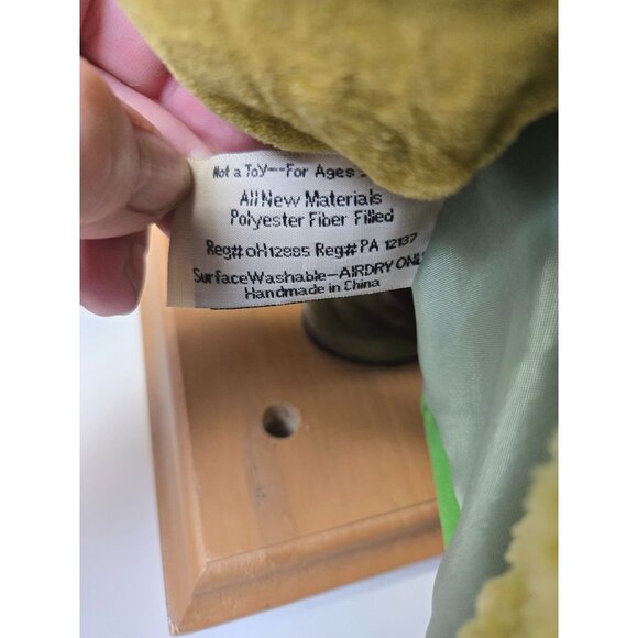 Vintage Santa Claus Ditz Designs Woodsy and Rustic Green Coat & Red Hat - Picture 16 of 16